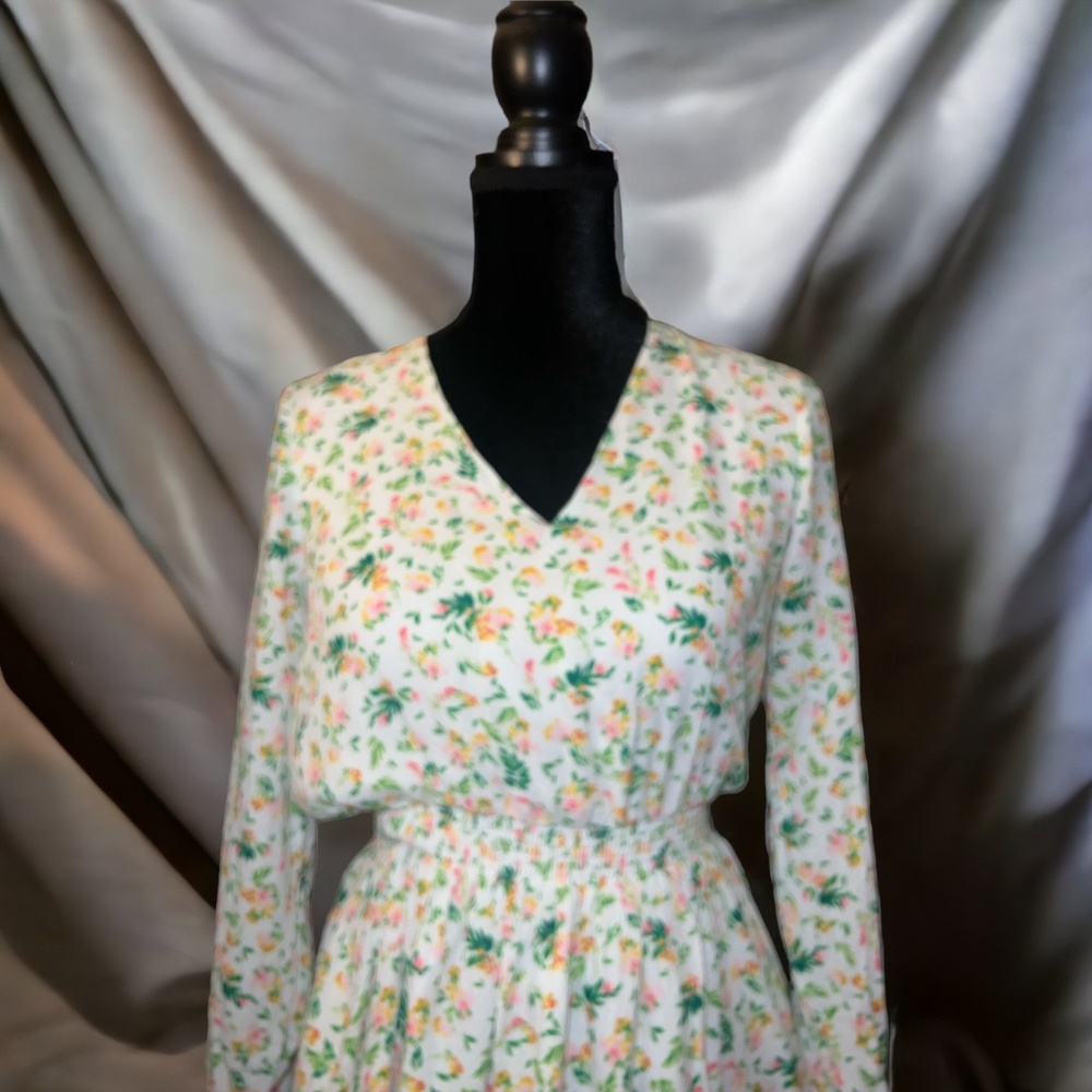 Banana Republic Medium- White floral Dress